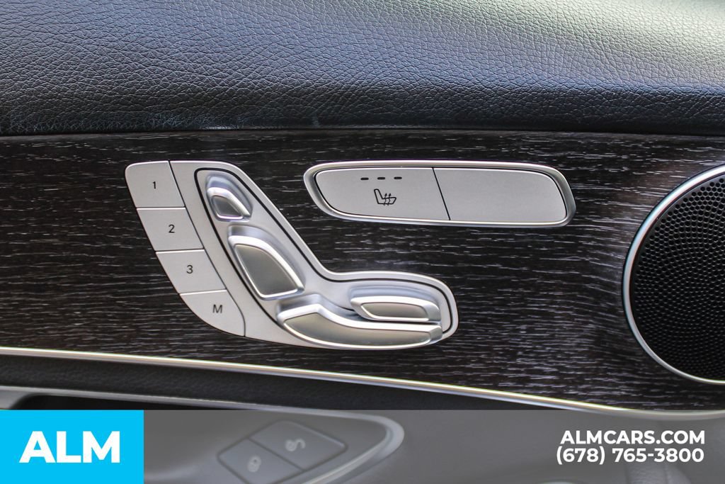 Used 2021 Mercedes-Benz GLC 300 4MATIC w/ Premium Package image 38