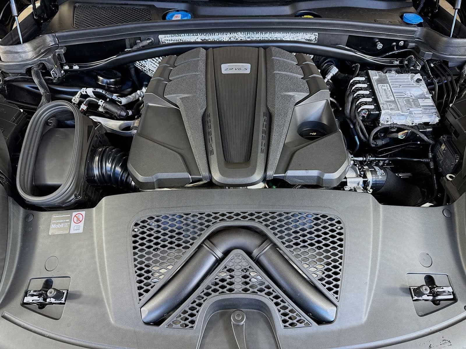 New 2026 Porsche Macan S AWD/4WD image 51