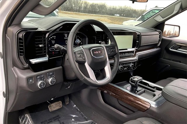 Used 2024 GMC Sierra 1500 Elevation w/ X31 Off-Road Package image 18