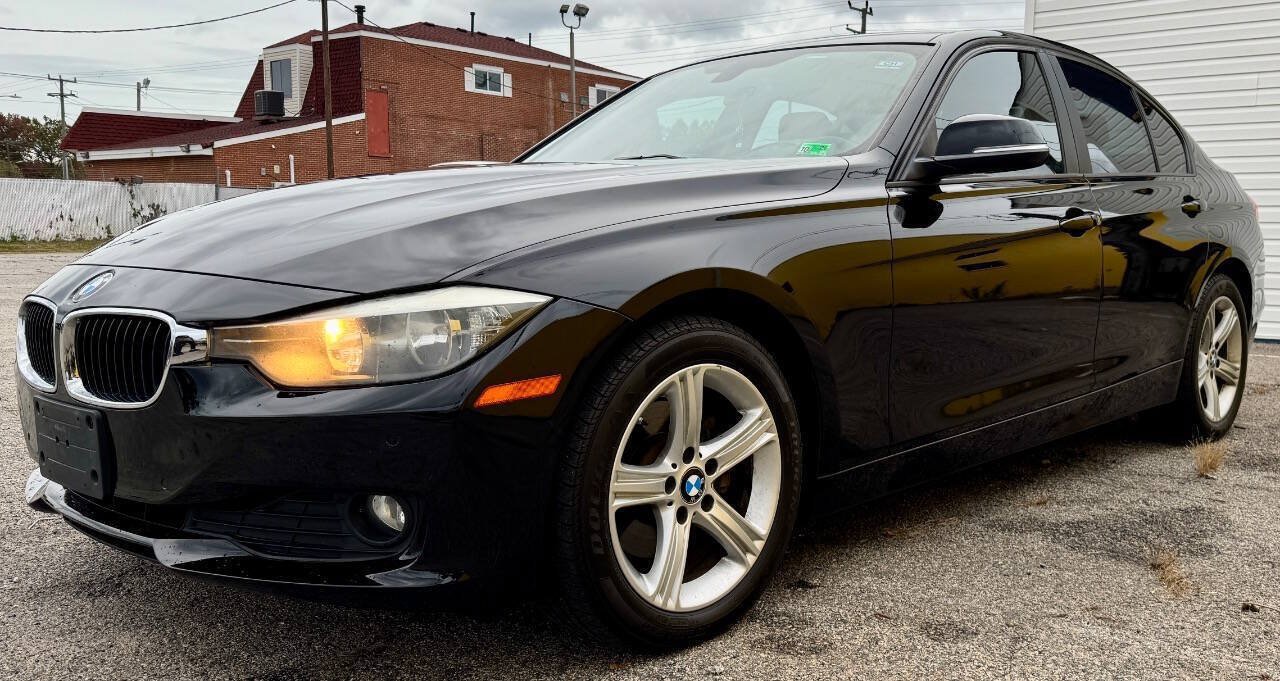 Used 2015 BMW 320i xDrive Sedan AWD/4WD image 2