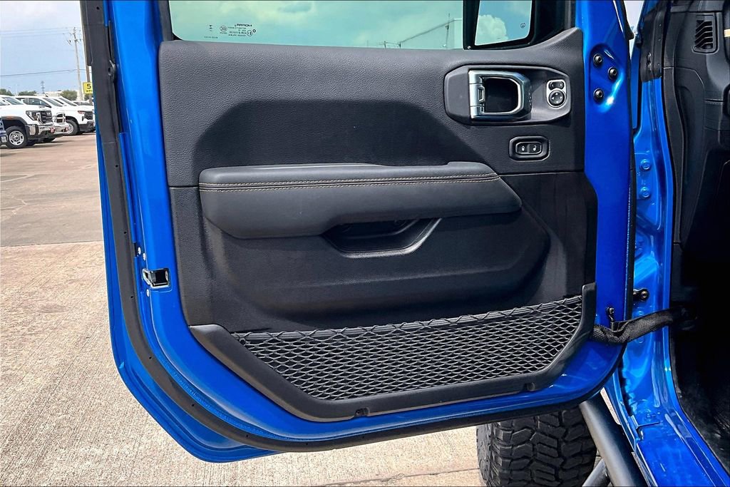 New 2025 Jeep Gladiator High Tide image 13