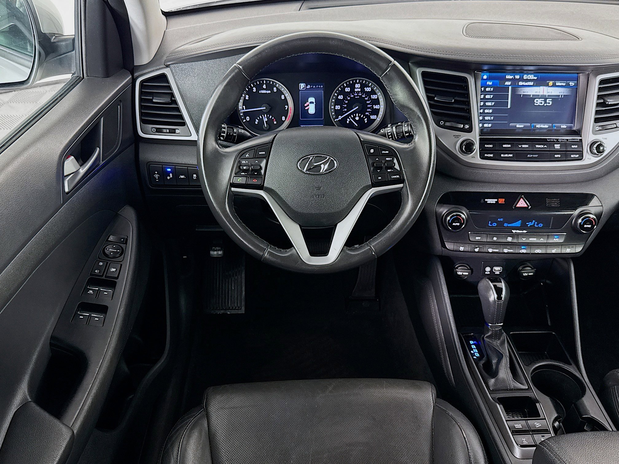 Used 2017 Hyundai Tucson Limited w/ Limited Ultimate Package 03 AWD/4WD image 16