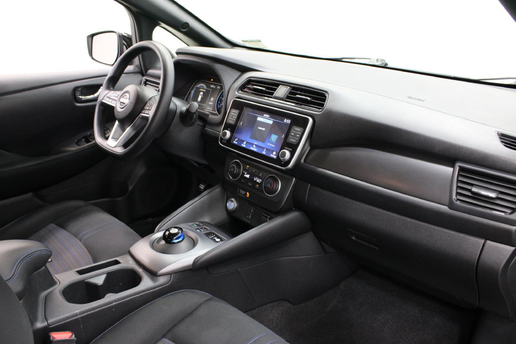 Used 2025 Nissan Leaf S FWD image 23