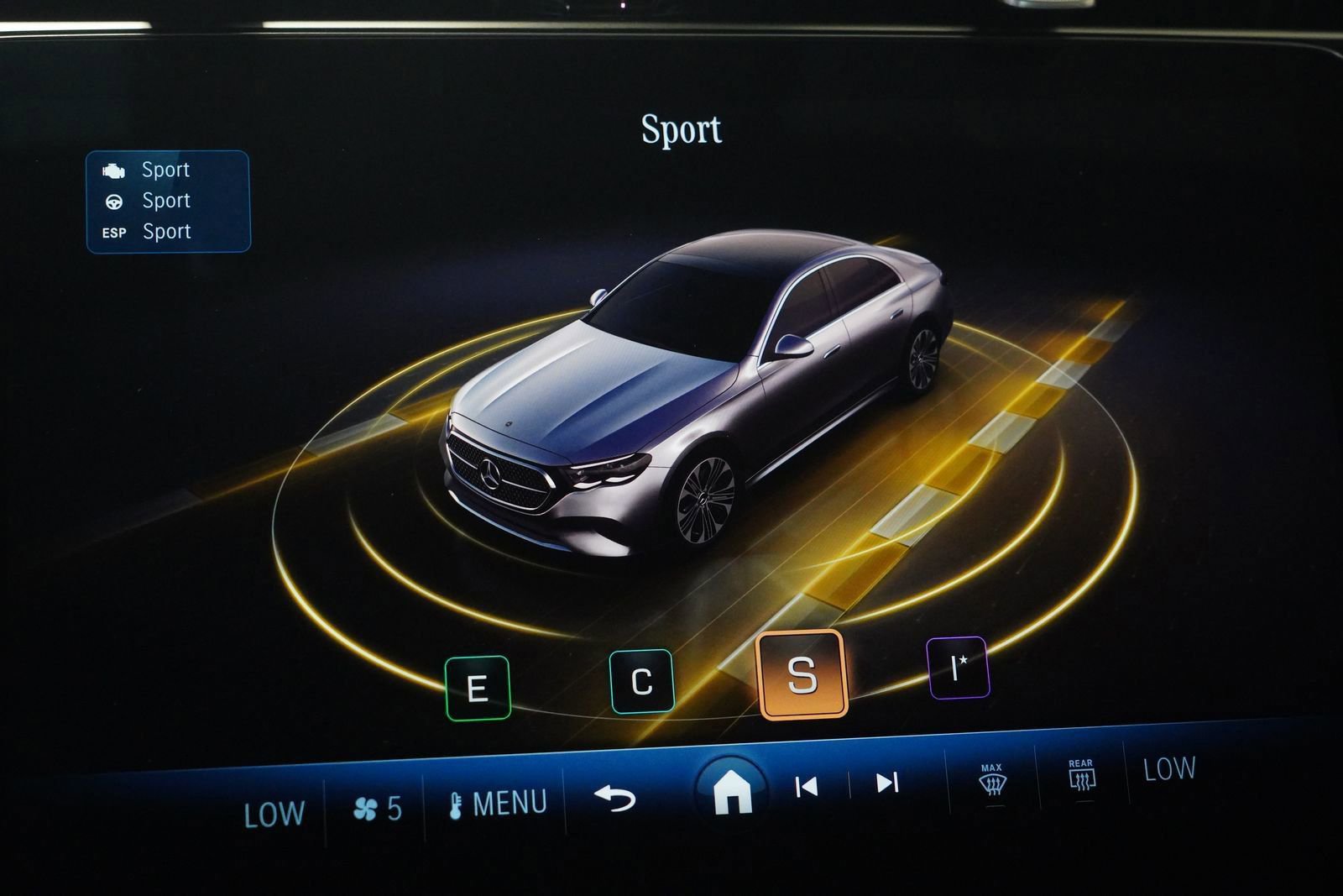 New 2026 Mercedes-Benz E 350 4MATIC Sedan image 26