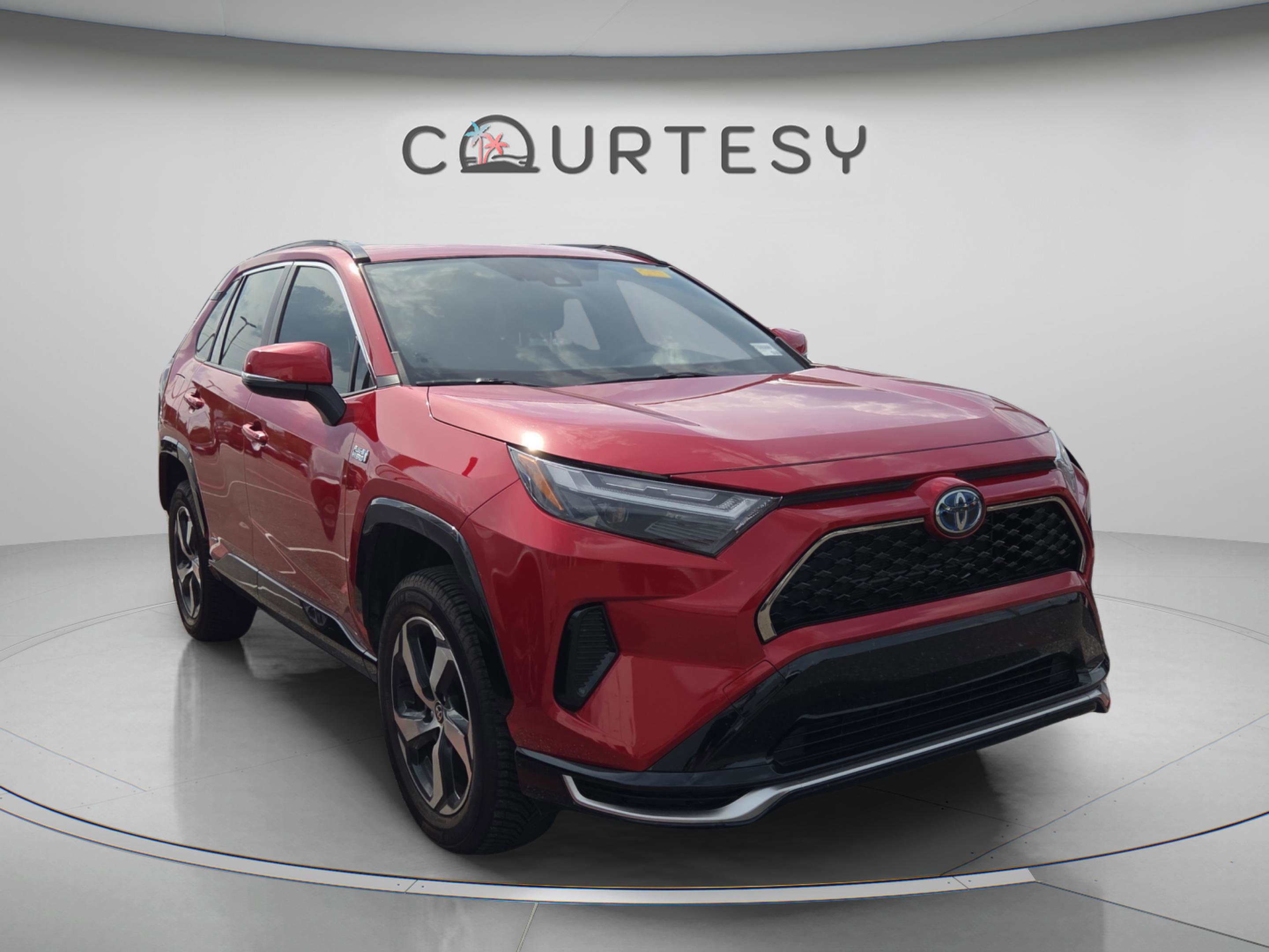 Certified 2022 Toyota RAV4 SE w/ Weather & Moonroof Package AWD/4WD image 3