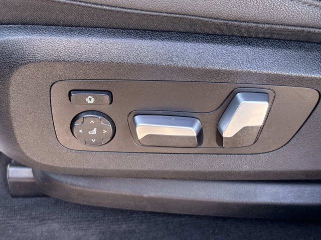 Used 2020 BMW X5 xDrive40i w/ Convenience Package AWD/4WD image 29