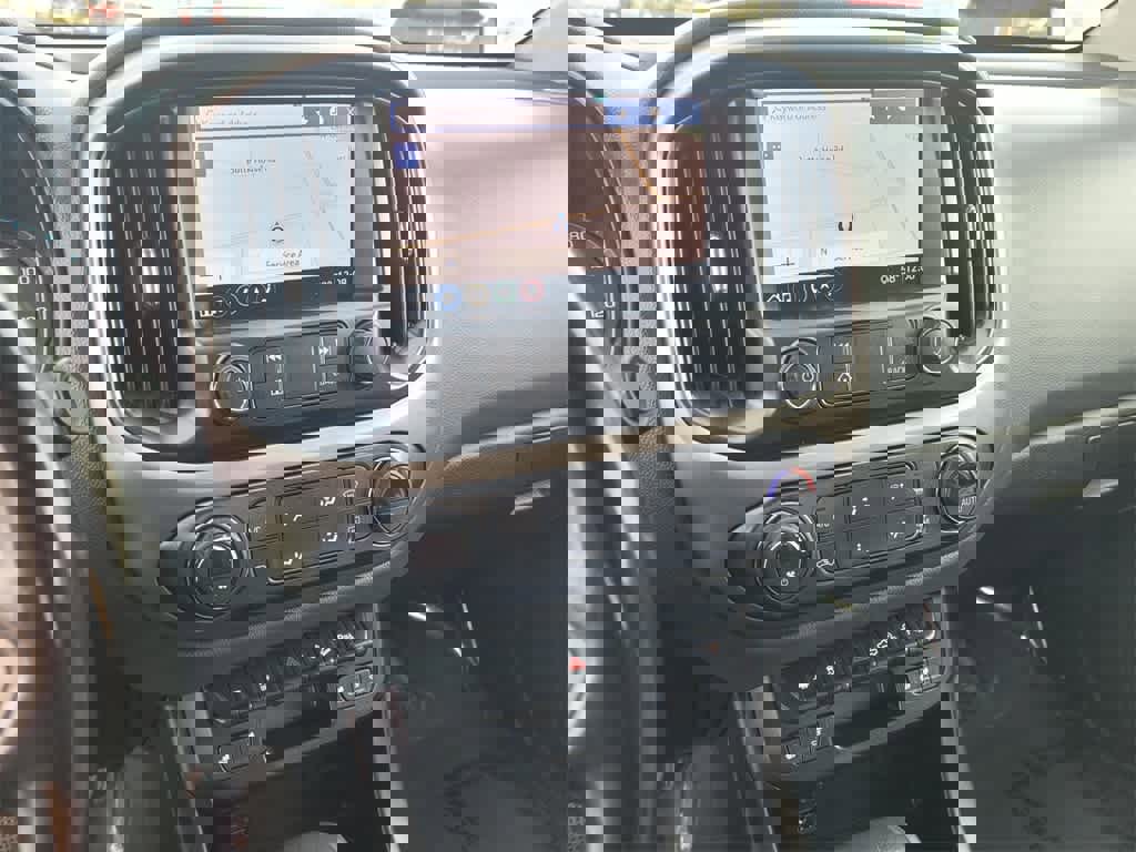 Used 2019 Chevrolet Colorado Z71 image 18