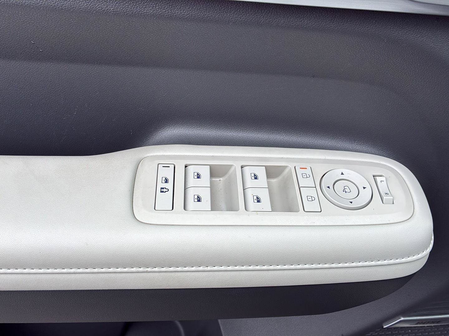 Certified 2024 Hyundai Santa Fe Calligraphy AWD/4WD image 27
