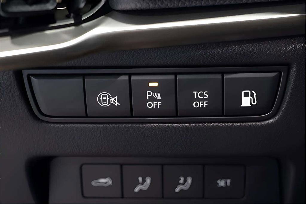 New 2025 MAZDA CX-70 Plug-In Hybrid w/ Premium Pkg AWD/4WD image 25