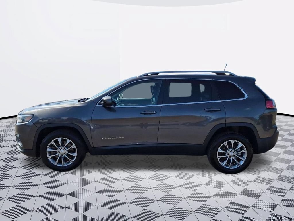 Used 2019 Jeep Cherokee Latitude Plus FWD image 3