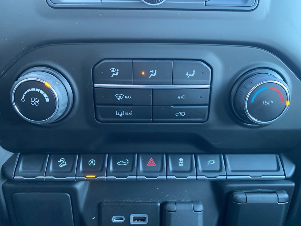 Used 2022 Chevrolet Silverado 1500 Custom Trail Boss w/ LPO, Dark Essentials Package image 19