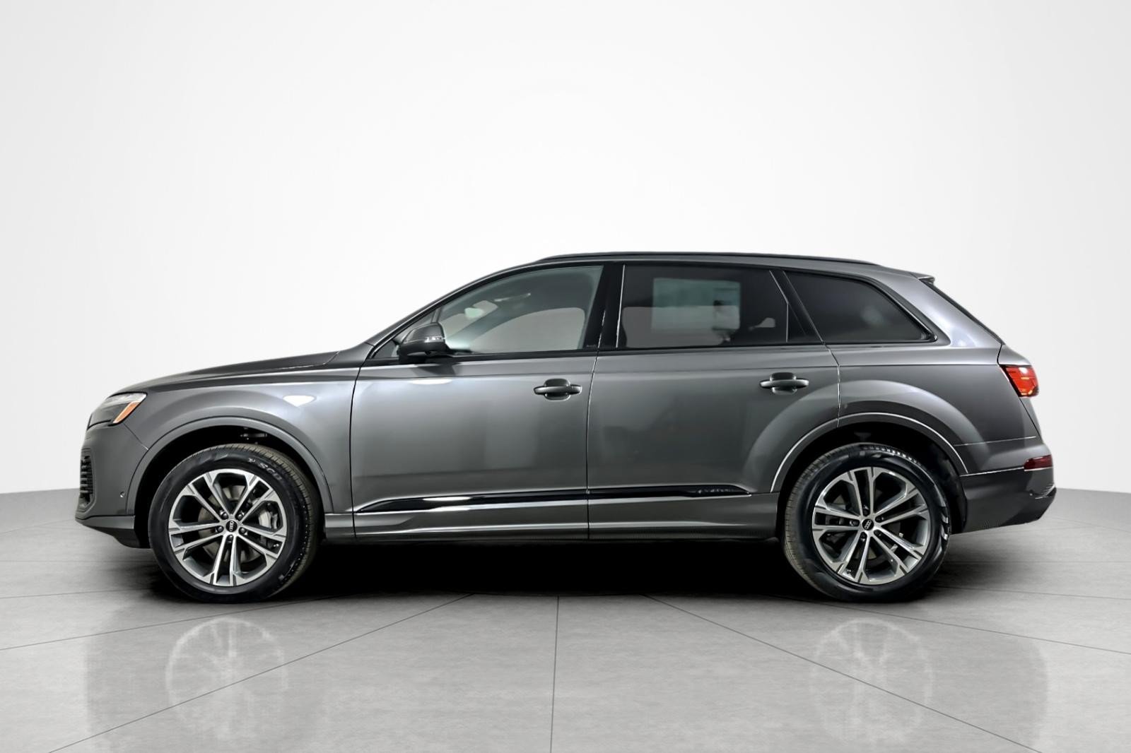 Used 2026 Audi Q7 2.0T Premium Plus AWD/4WD image 2