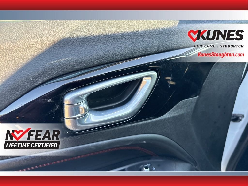 Used 2024 Jeep Compass Trailhawk image 23