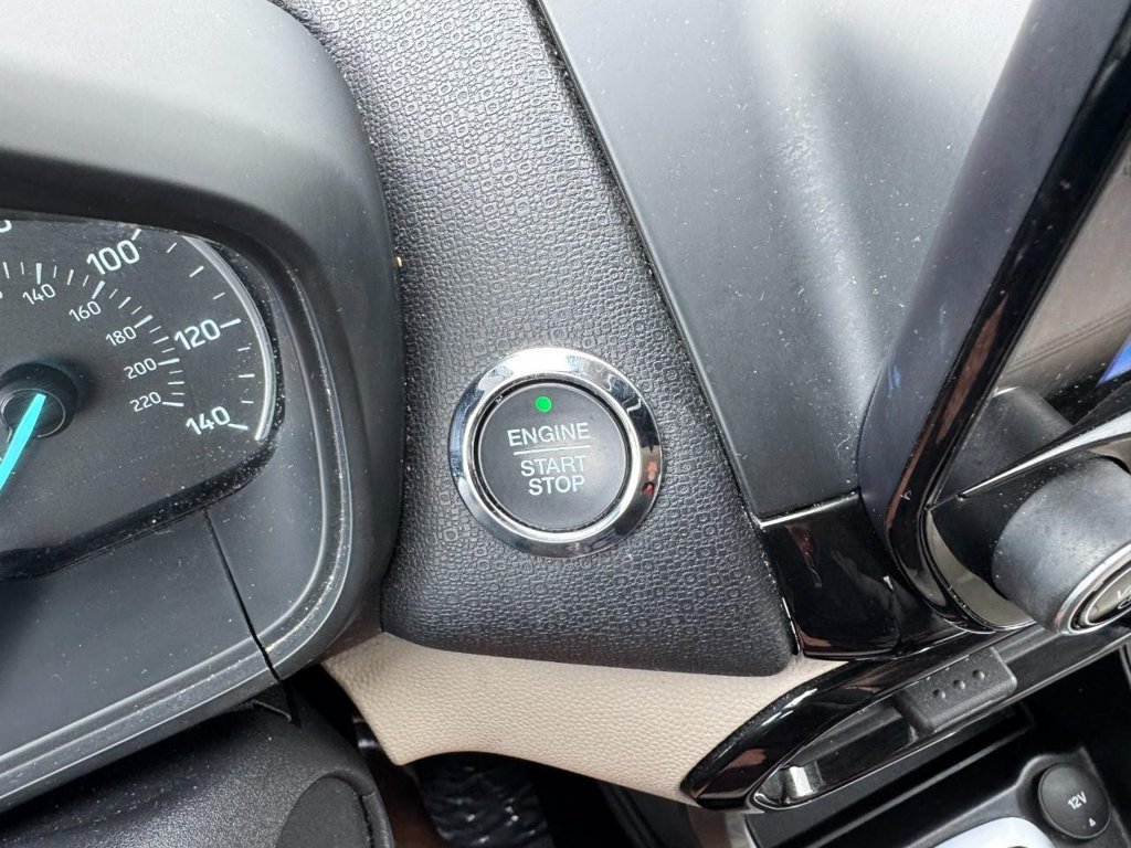 Used 2020 Ford EcoSport Titanium FWD image 22