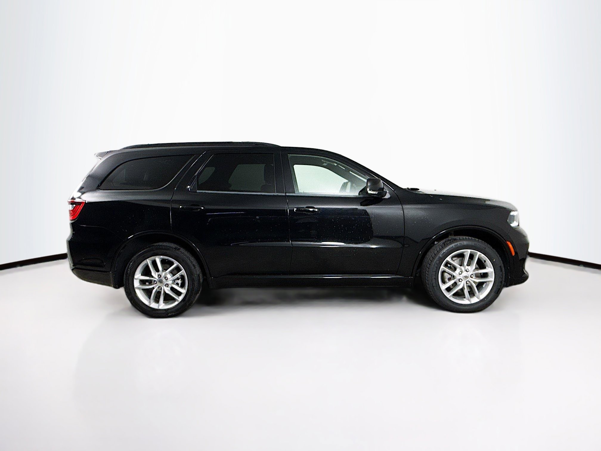 Used 2024 Dodge Durango GT image 2