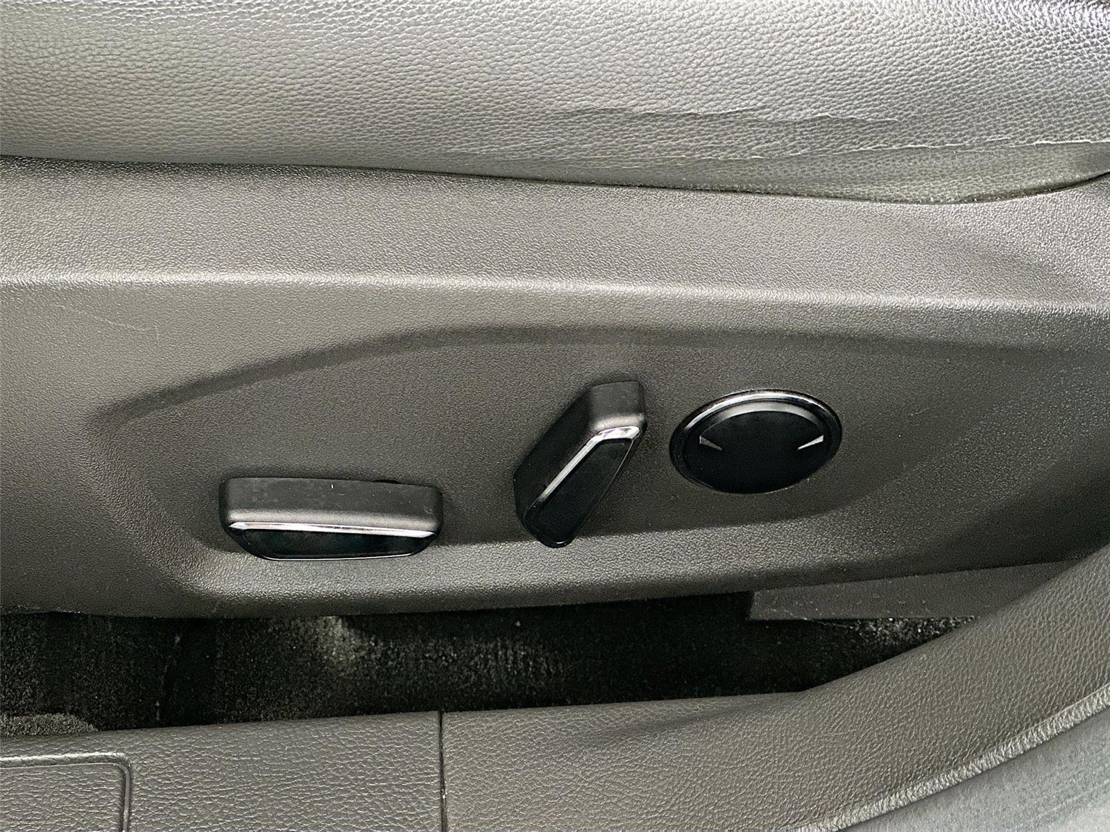 Used 2013 Ford Fusion SE FWD image 21