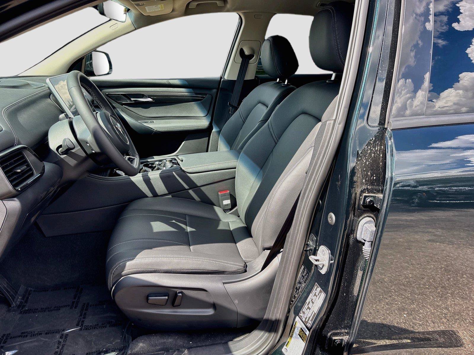 New 2027 VinFast VF 8 Eco AWD/4WD image 20