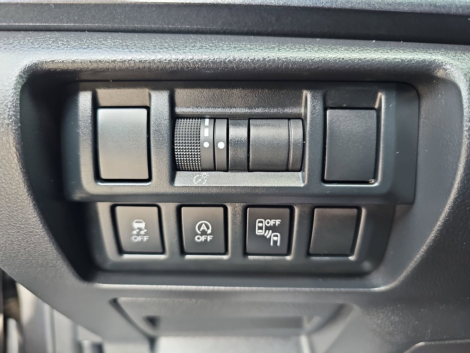 Used 2022 Subaru Crosstrek 2.5i Sport w/ Moonroof Package image 24