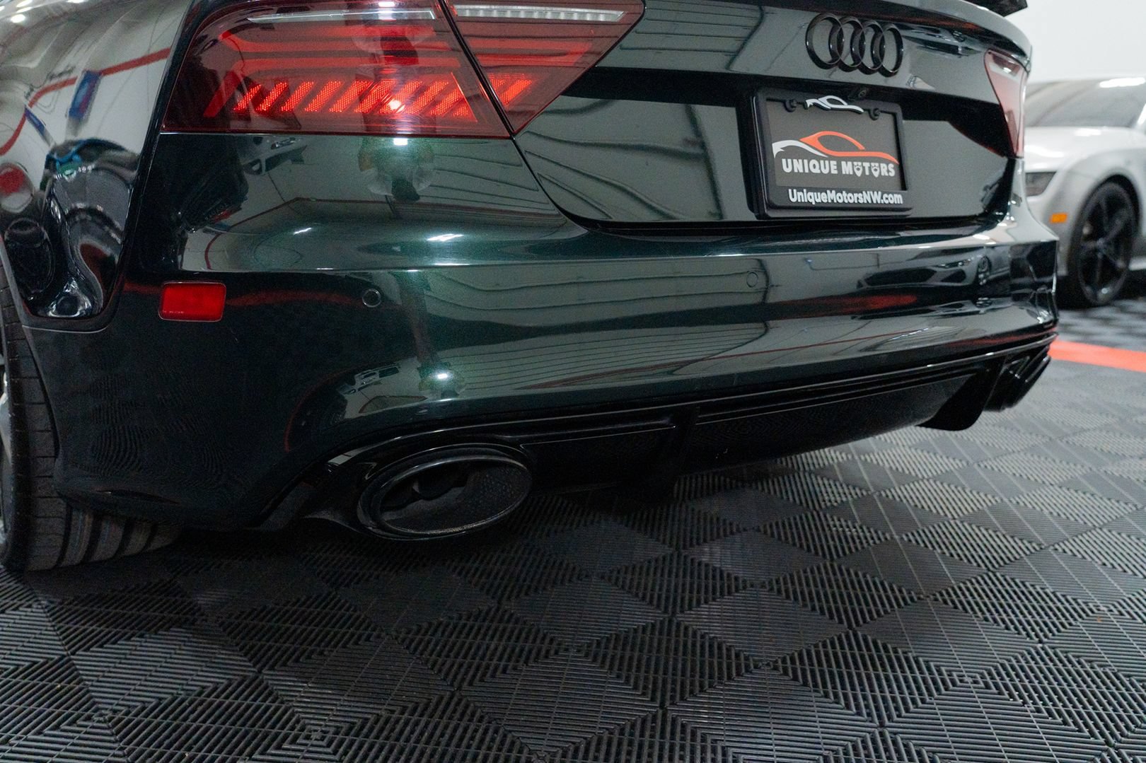 Used 2016 Audi RS 7 Prestige w/ RS 7 Dynamic Package AWD/4WD image 10