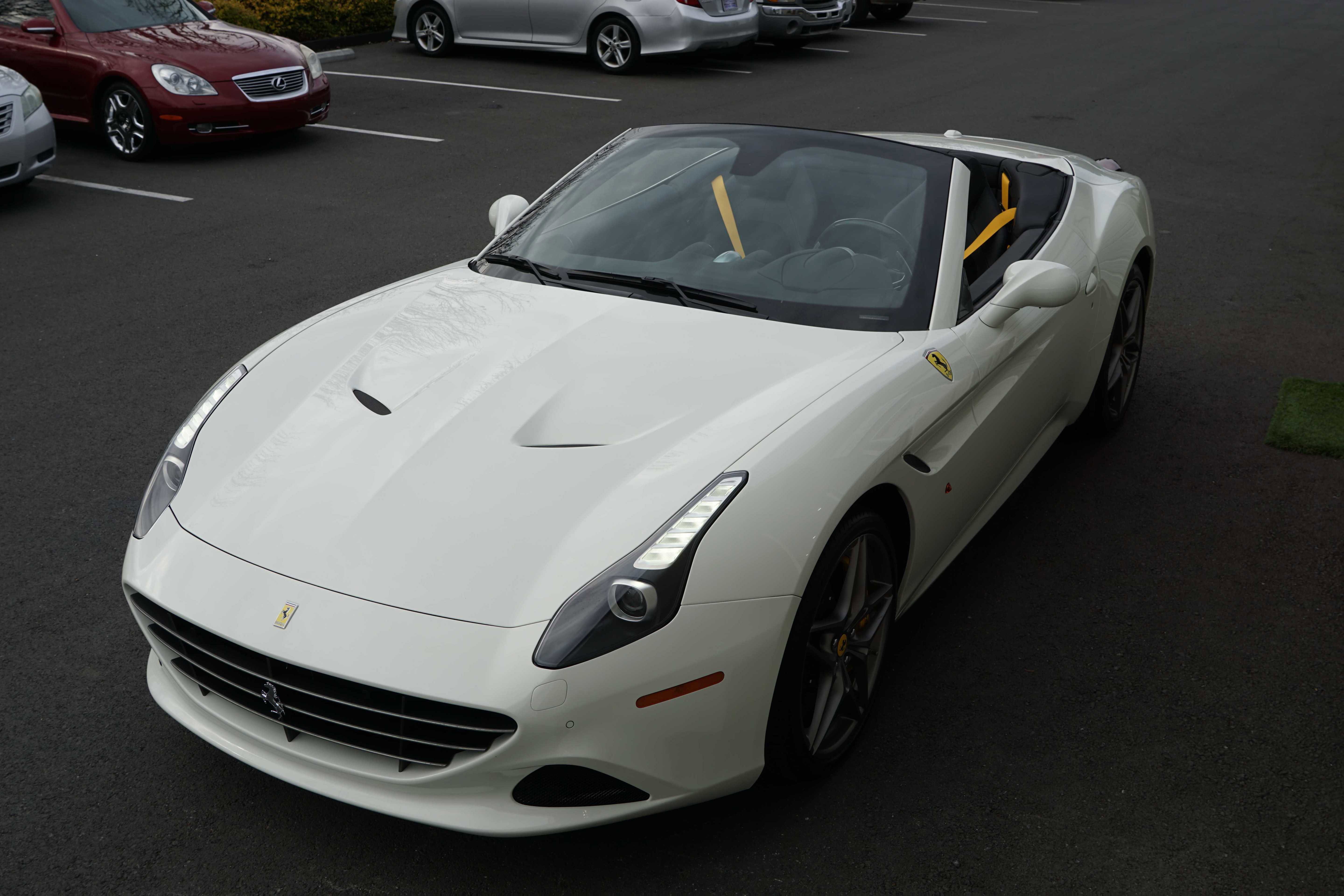 Used 2017 Ferrari California T image 62
