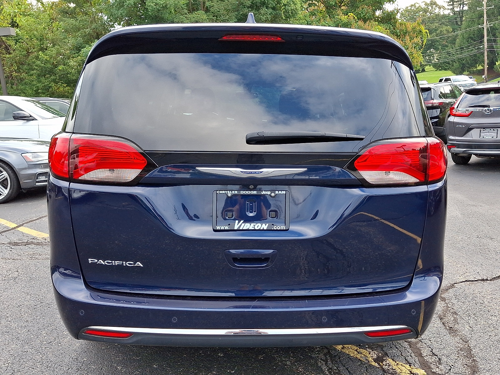 Certified 2020 Chrysler Pacifica Touring FWD image 5
