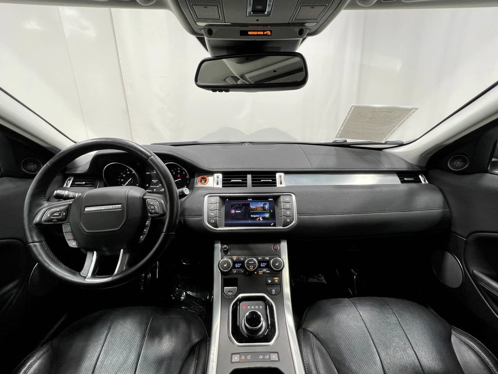 Used 2017 Land Rover Range Rover Evoque SE Premium AWD/4WD image 19