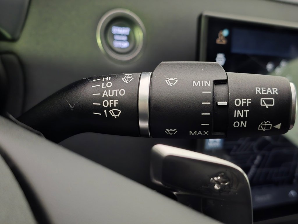 Used 2025 Land Rover Range Rover Evoque S image 20