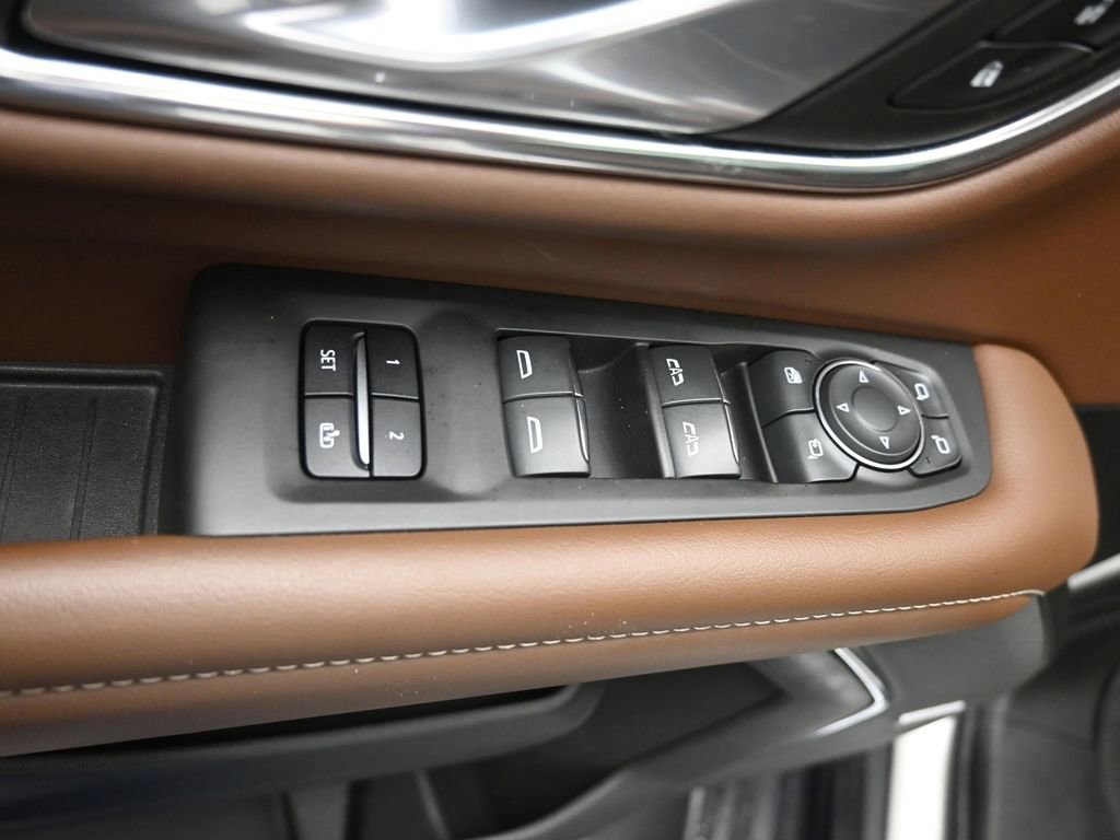 Used 2022 Chevrolet Tahoe High Country image 16