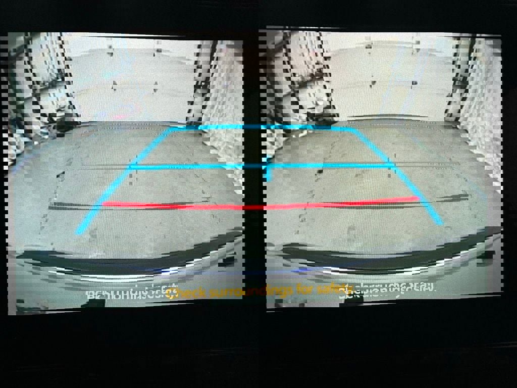 Used 2025 Toyota Corolla SE image 36