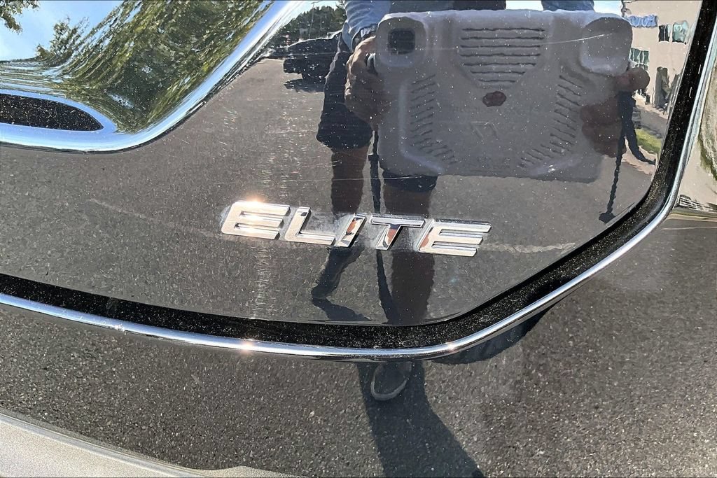 Used 2025 Honda Pilot Elite image 26