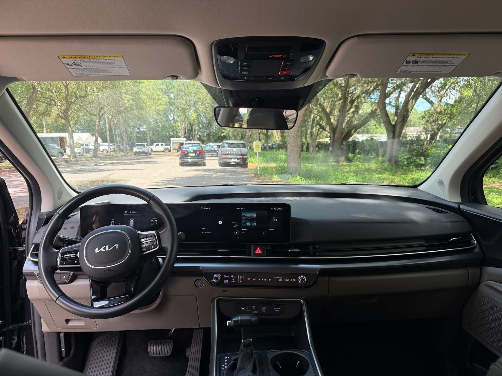 Used 2026 Kia Carnival FWD image 34