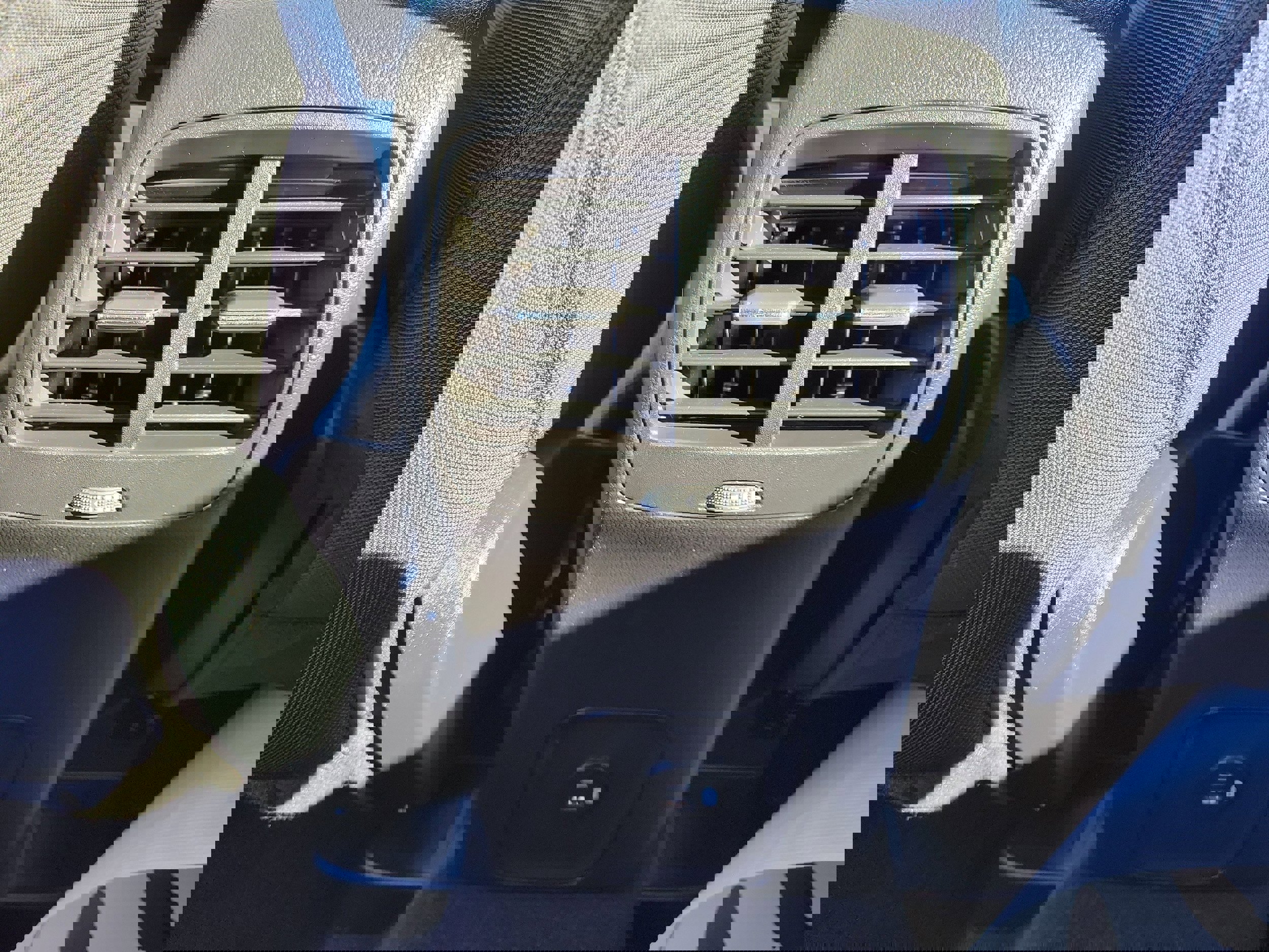 Certified 2022 Ford Escape SE w/ SE Sport Appearance Package image 12