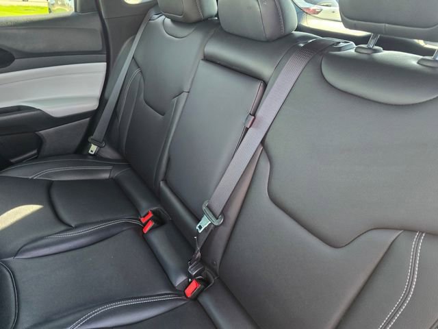 Used 2025 Jeep Compass Limited AWD/4WD image 14