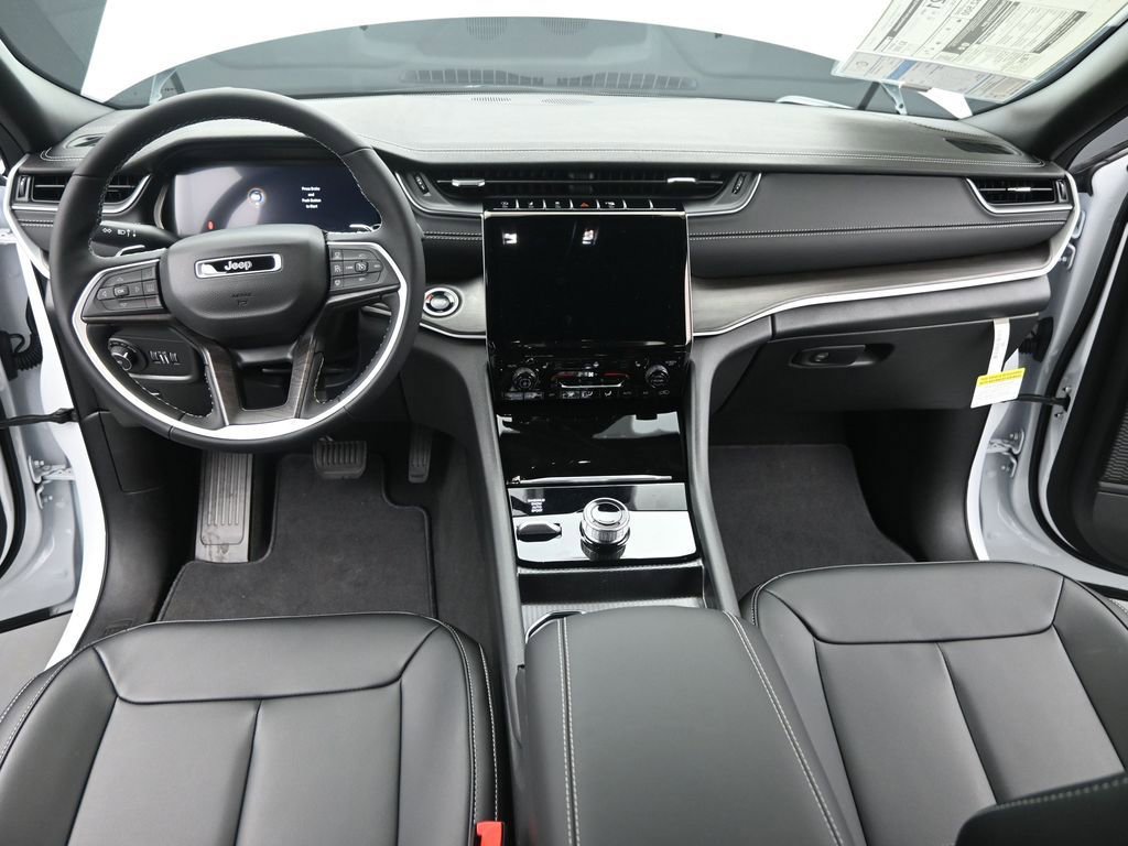 New 2025 Jeep Grand Cherokee L Limited image 25