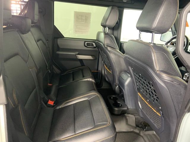 Used 2023 Ford Bronco Badlands w/ Sasquatch Package AWD/4WD image 13