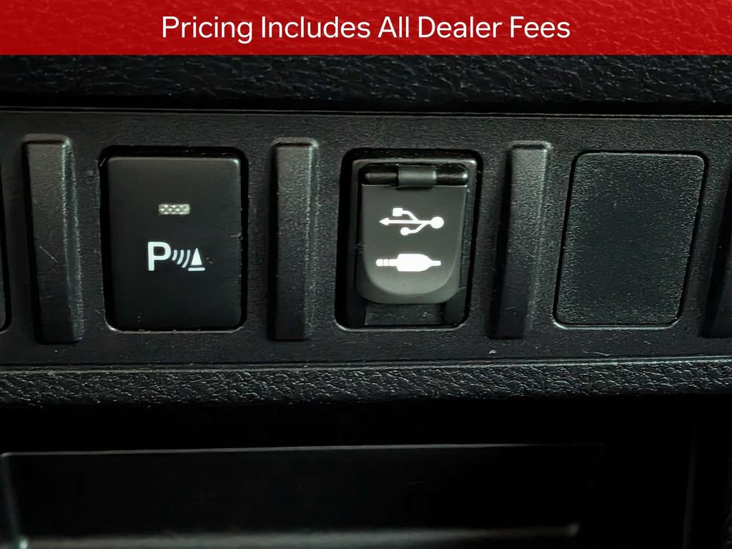 Used 2016 Toyota Tacoma SR5 w/ SR5 Appearance Package (DN) RWD image 25