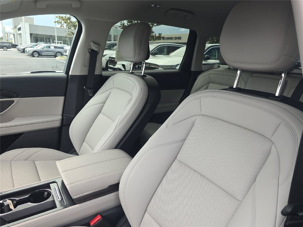 New 2026 Lincoln Nautilus Premier w/ Jet Appearance Package AWD/4WD image 14
