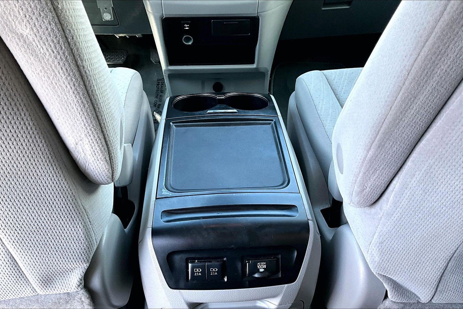 Used 2019 Toyota Sienna LE FWD image 30