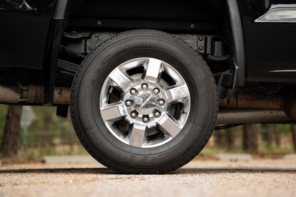 Used 2019 GMC Sierra 3500 Denali AWD/4WD image 9