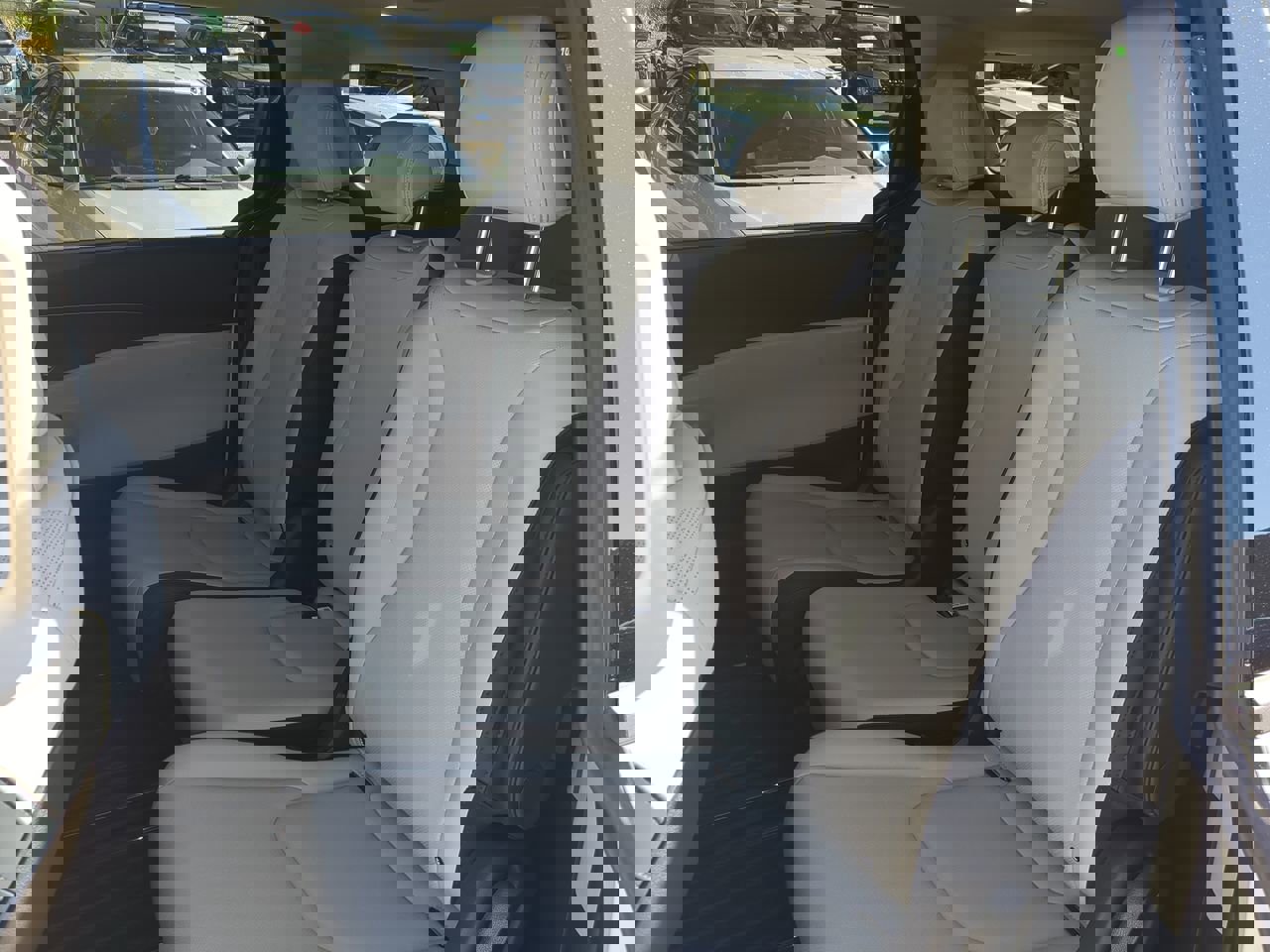 New 2026 Kia Carnival SX image 13