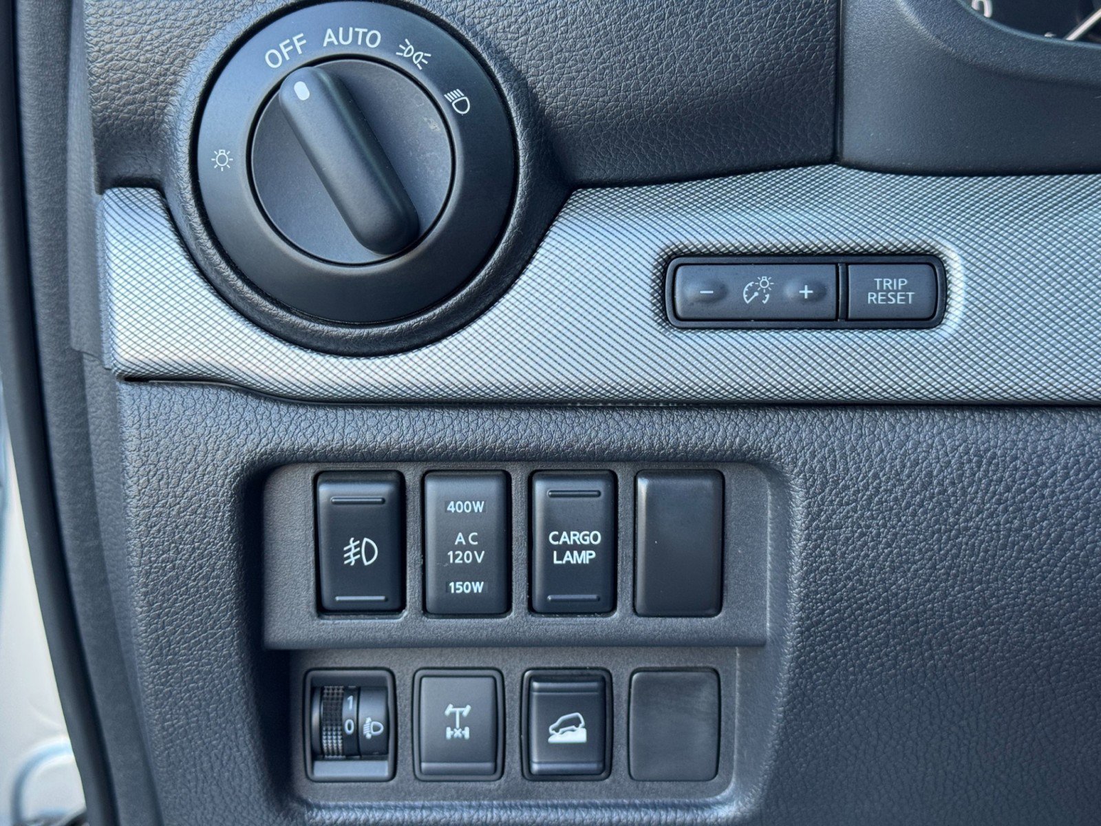 Used 2019 Nissan Titan PRO-4X w/ Pro-4x Utility Package image 16