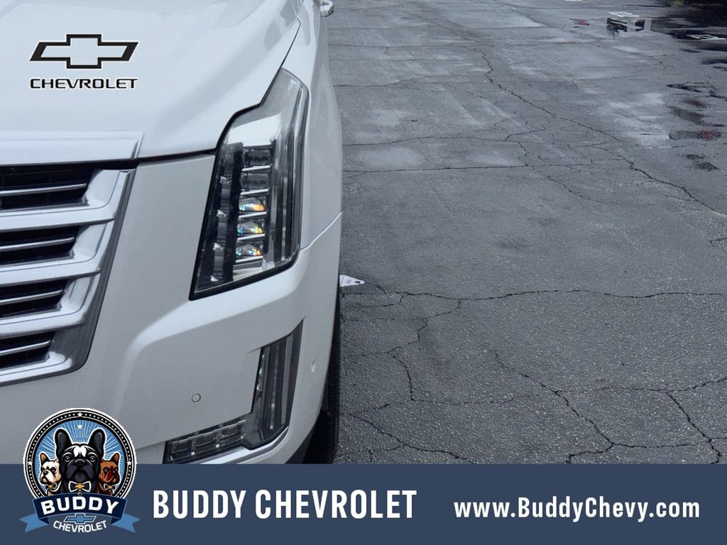 Used 2020 Cadillac Escalade ESV Platinum AWD/4WD image 10