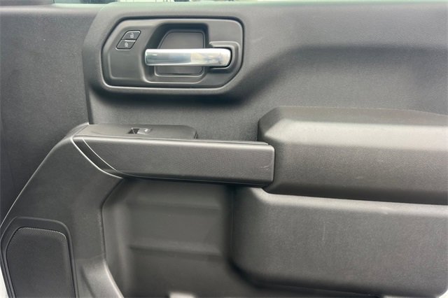 Used 2025 Chevrolet Silverado 2500 Custom w/ Custom Value Package image 21