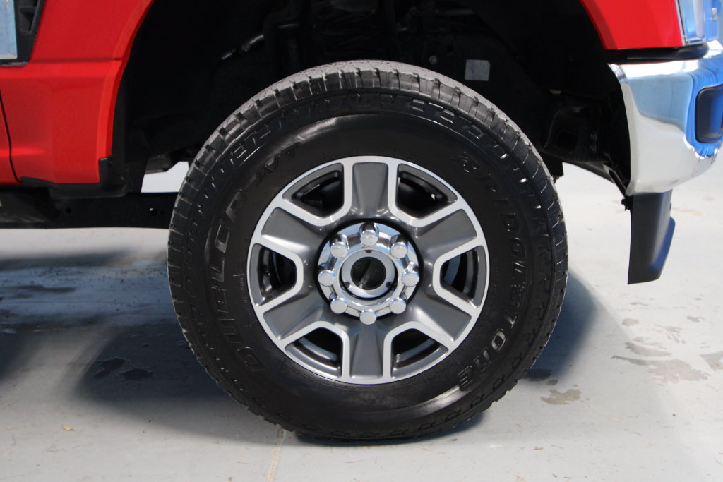 Used 2024 Ford F250 Lariat w/ Lariat Ultimate Package AWD/4WD image 40