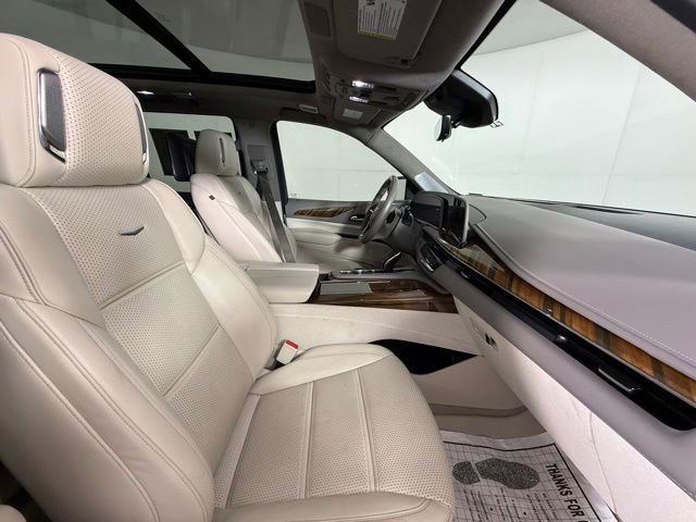 Used 2024 Cadillac Escalade Sport Platinum AWD/4WD image 38
