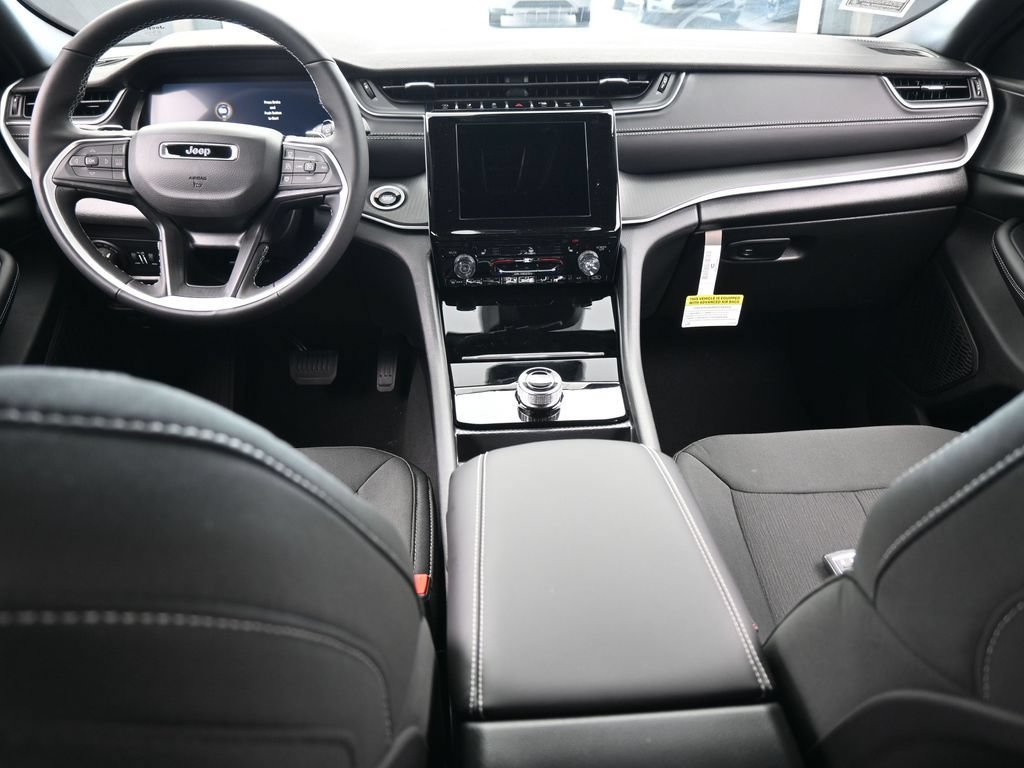 New 2026 Jeep Grand Cherokee Laredo X AWD/4WD image 33
