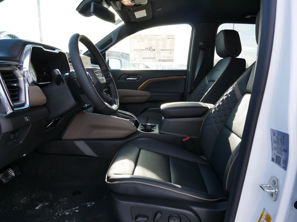 New 2026 GMC Canyon Denali image 7