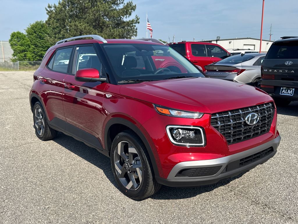 New 2025 Hyundai Venue Limited video 2