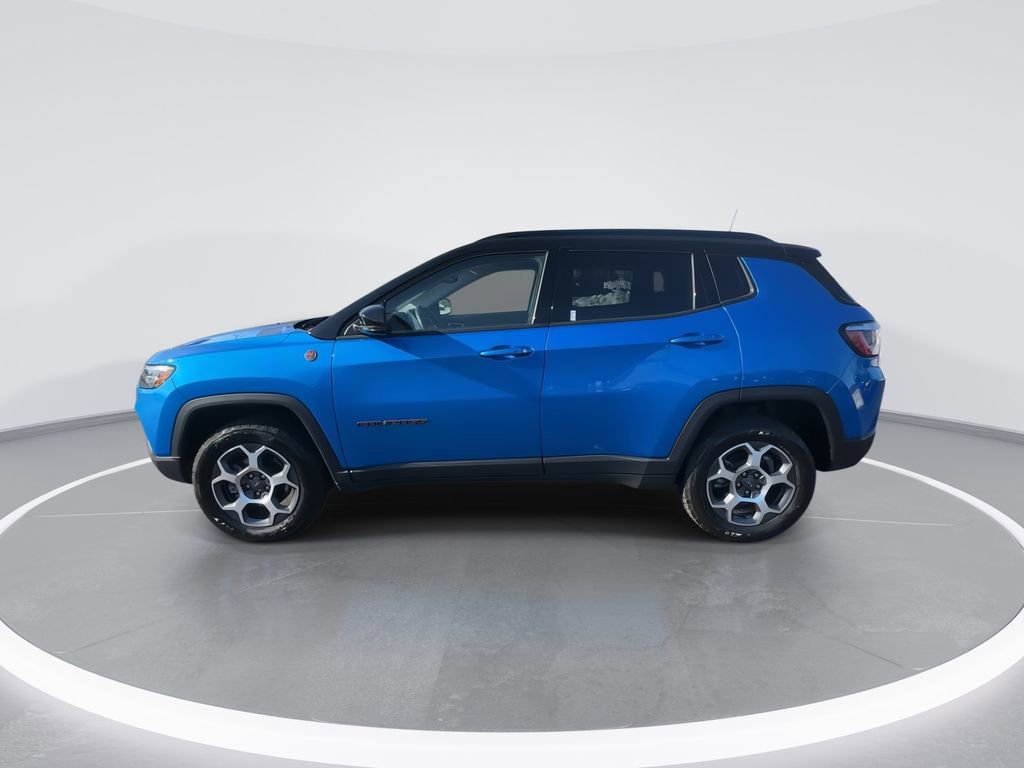 Used 2022 Jeep Compass Trailhawk w/ Trailhawk Convenience Group AWD/4WD image 5