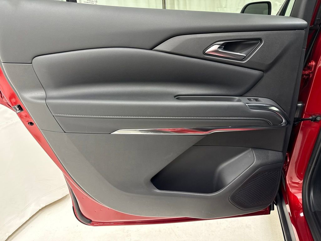 New 2026 Chevrolet Traverse LT w/ Midnight/Sport Edition image 17